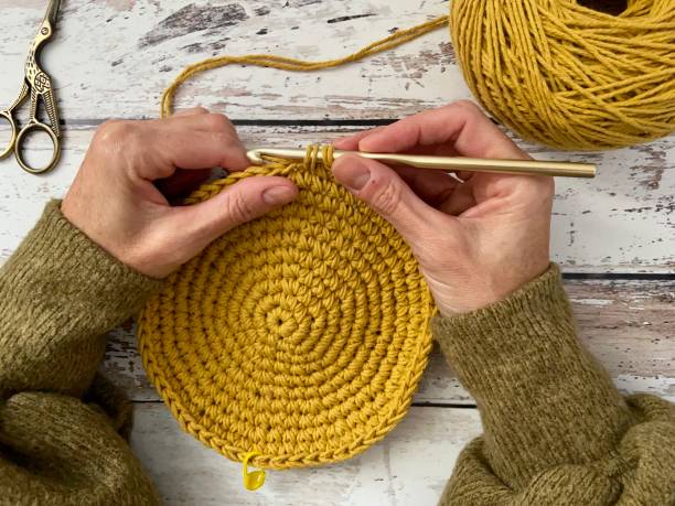 How to crochet a hat without a&nbsp;pattern